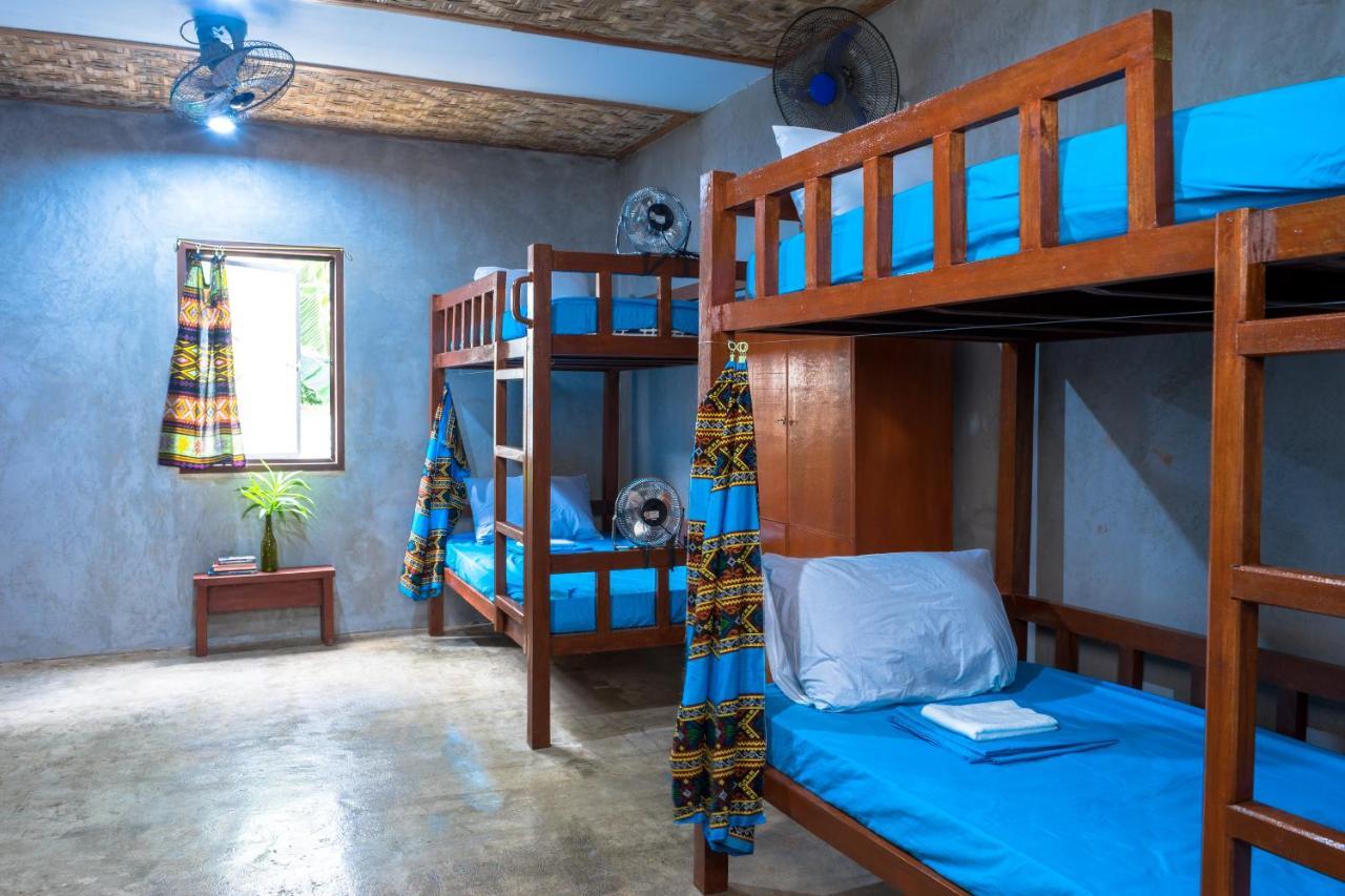 Sinag Hostel (Adults Only) General Luna  Extérieur photo
