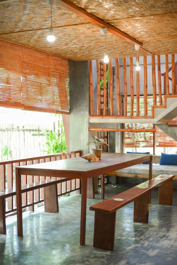 Sinag Hostel (Adults Only) General Luna  Extérieur photo