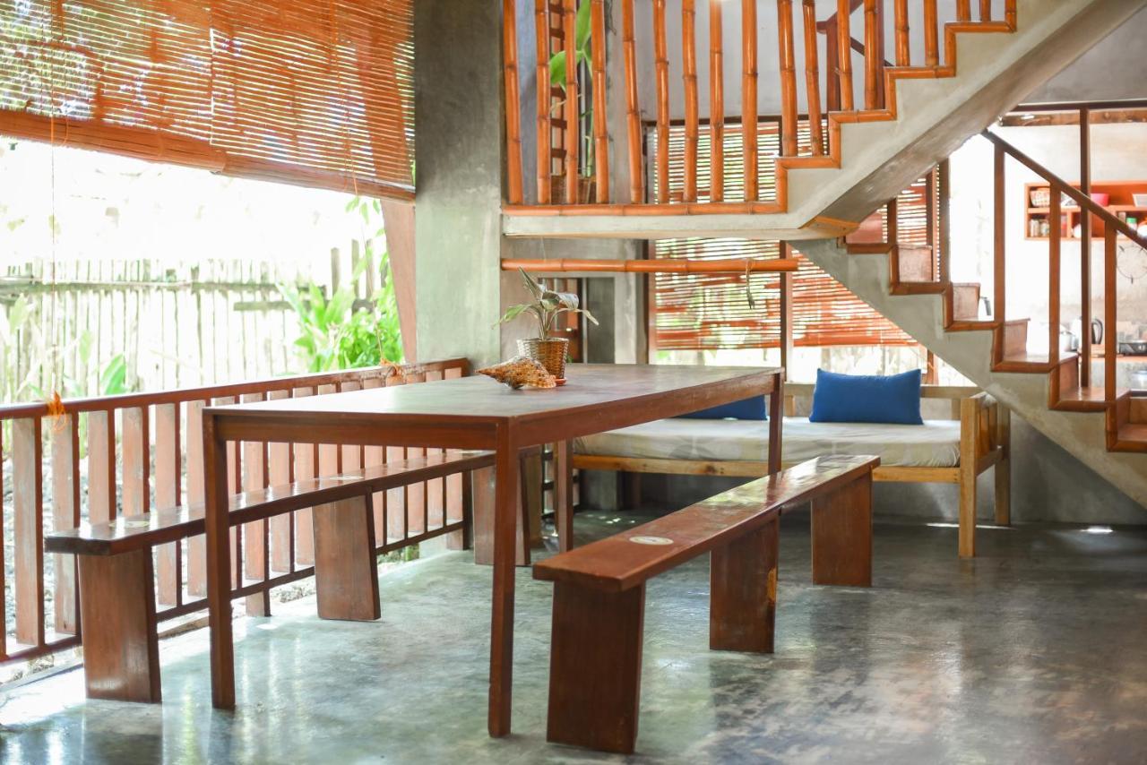 Sinag Hostel (Adults Only) General Luna  Extérieur photo